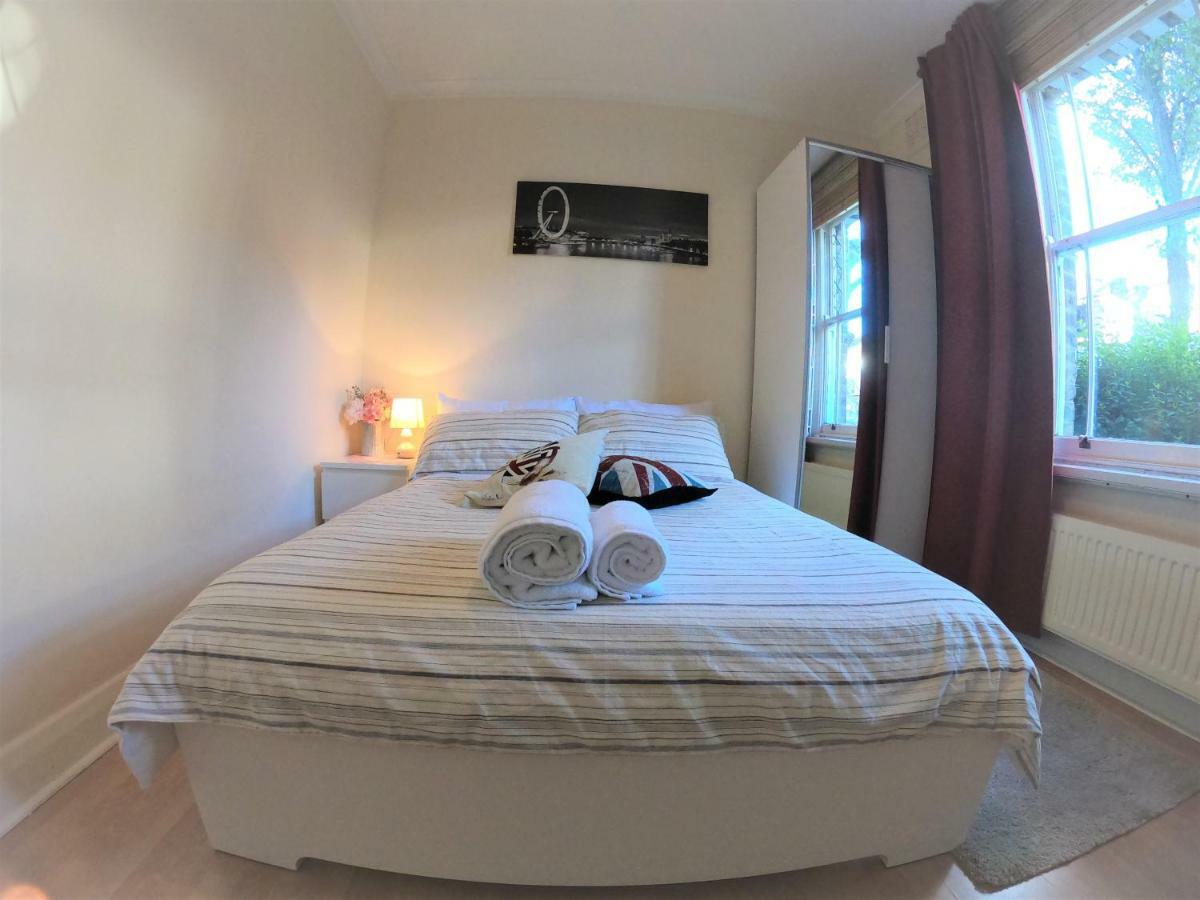 Max Hotel Лондон Екстериор снимка