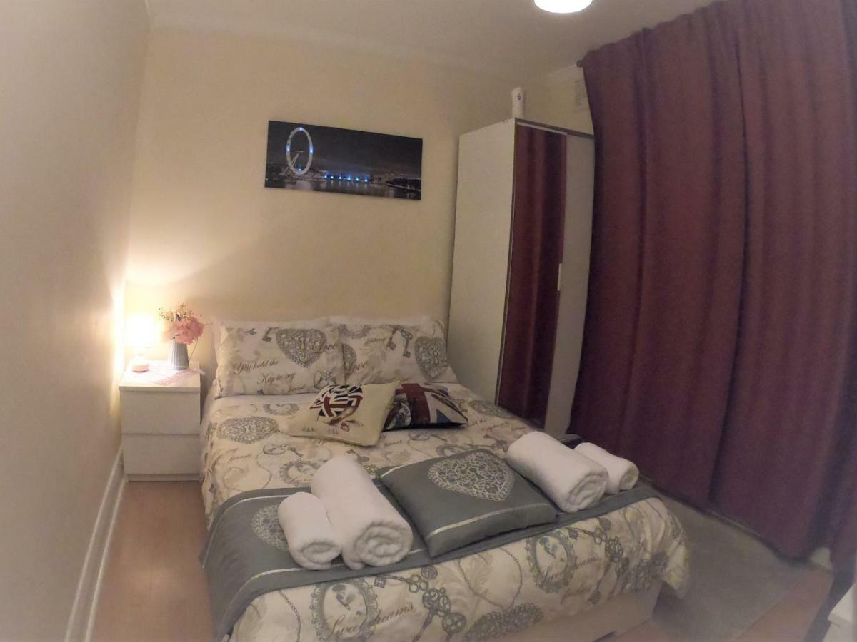 Max Hotel Лондон Екстериор снимка